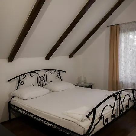 Lio & Restaurant Devojacki Bunar Bed & Breakfast Vladimirovac